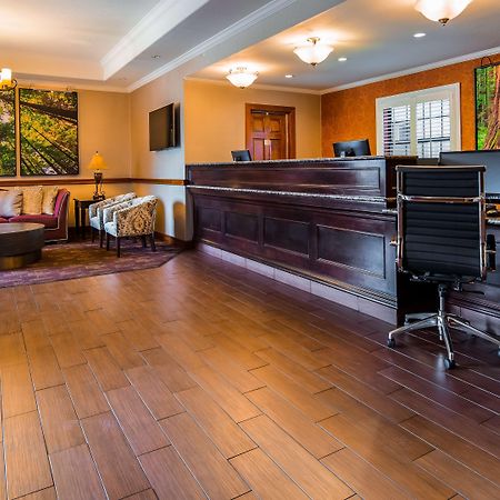 Best Western Plus Humboldt House Inn Гарбервилл Экстерьер фото
